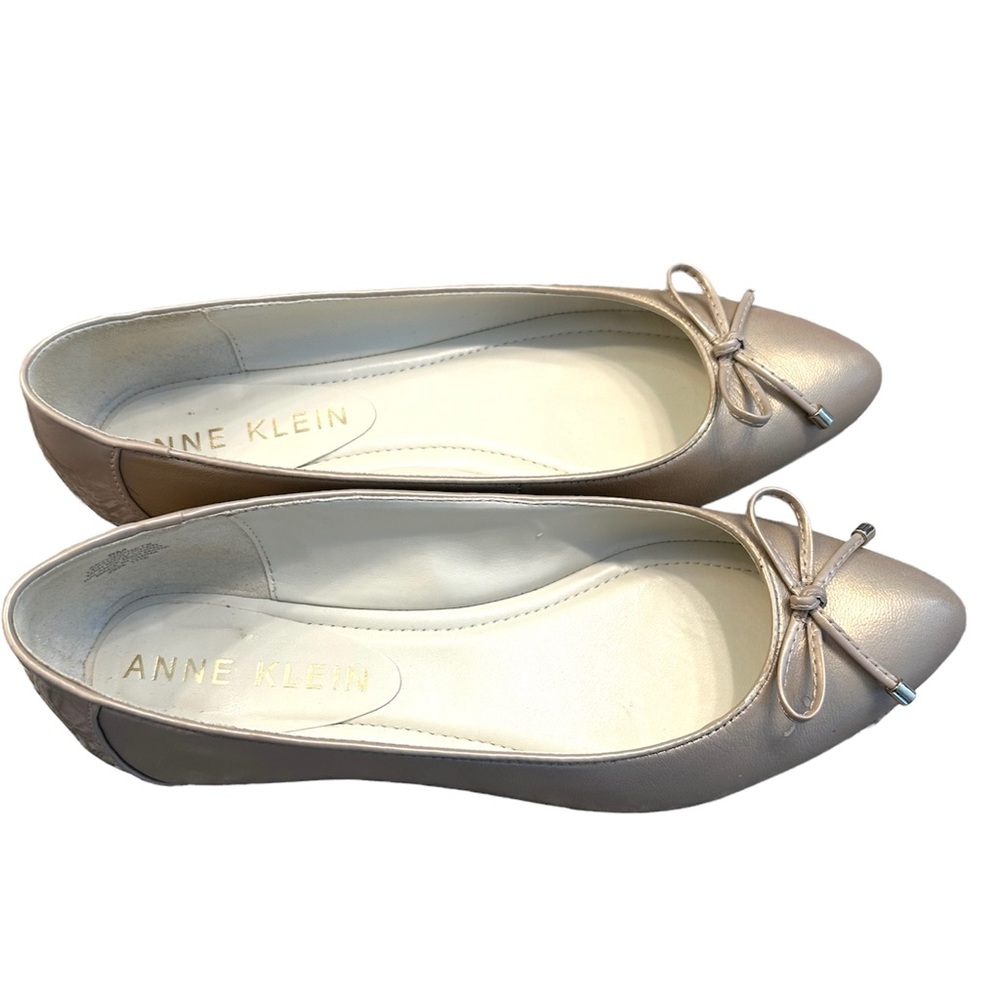 Anne Klein Odonete Gold Flat